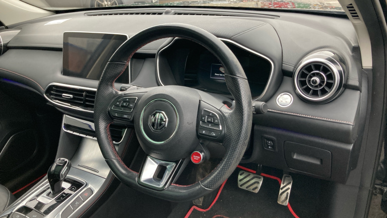 MG Hs 1.5 T-GDI Exclusive 5dr DCT Petrol Hatchback